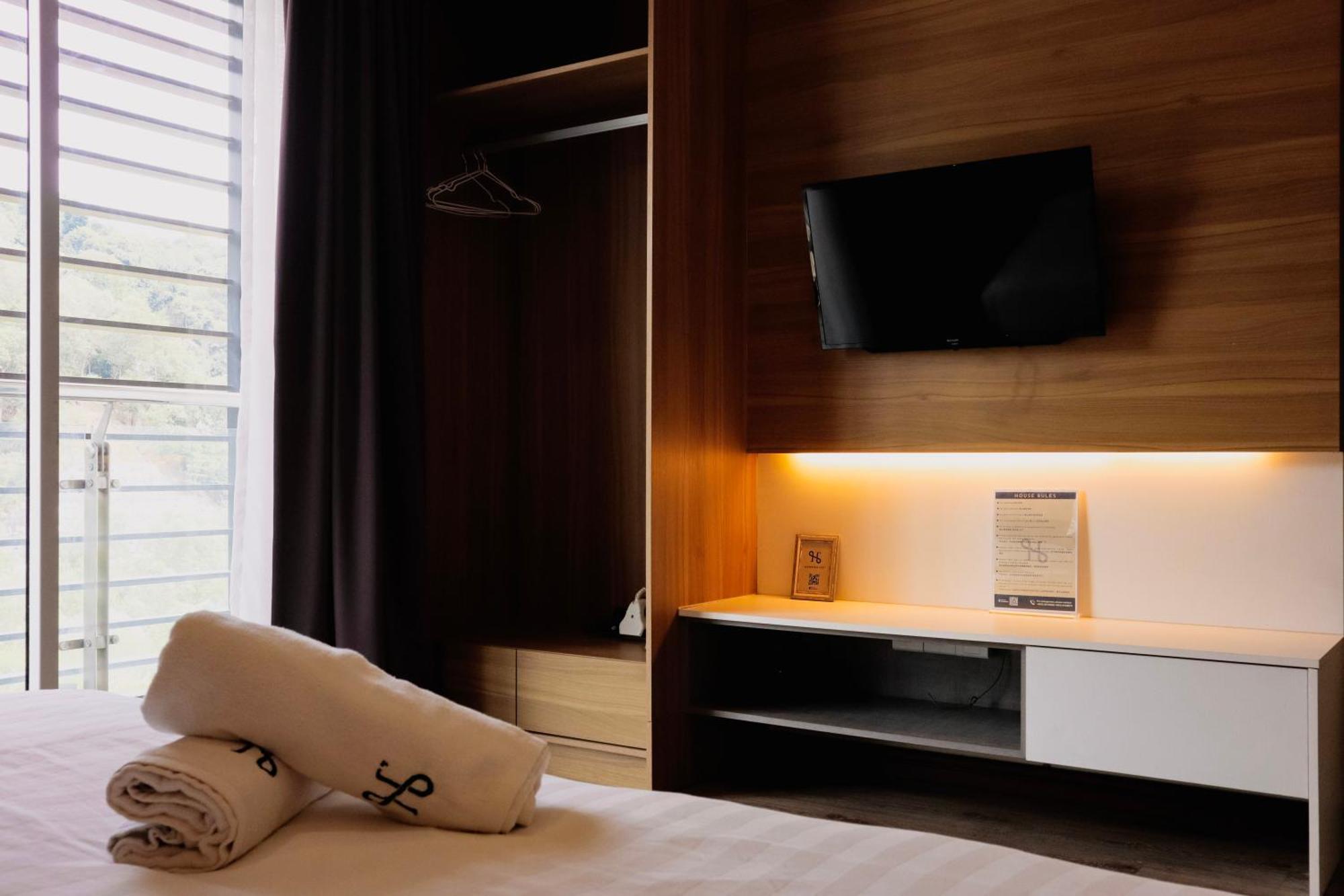 Homesuite' At Aeropod Sovo Homestay